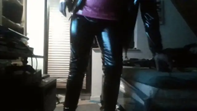 Snapshot of Genius1606 chatting on 12.18.25 Genius1606 online show from 12.18.25