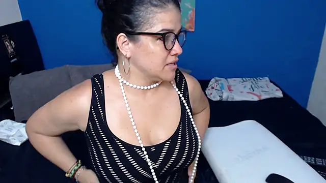 Snapshot of GlendaStarx chatting on 04.19.26 GlendaStarx online show from 04.19.26