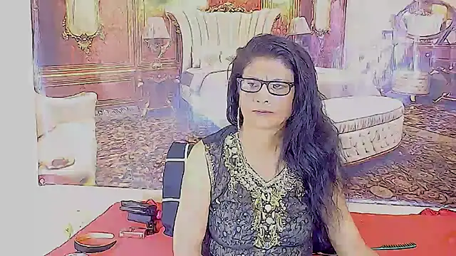 Snapshot of IndianAllure chatting on 03.19.26 IndianAllure online show from 03.19.26