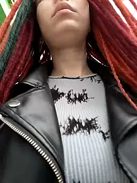 Snapshot of Frost_foxy chatting on 09.16.25 Frost foxy online show from 09.16.25