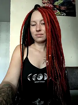 Snapshot of Frost_foxy chatting on 09.18.25 Frost foxy online show from 09.18.25