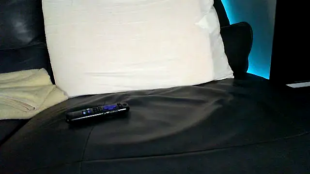 Snapshot of eurodiznee chatting on 05.01.26 eurodiznee online show from 05.01.26