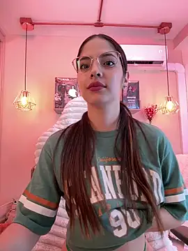 Zoe Bae online show from 03.11.25