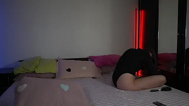 TiffanyPierce online show from 02.20.25