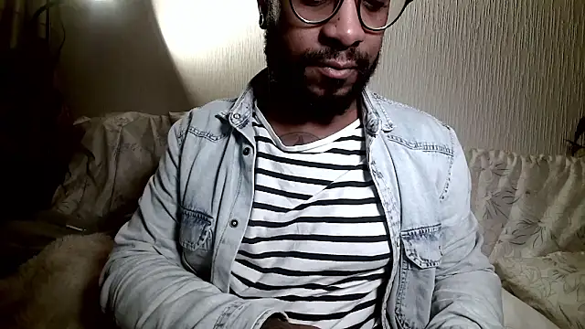 Snapshot of ZephSide chatting on 03.01.25 ZephSide online show from 03.01.25