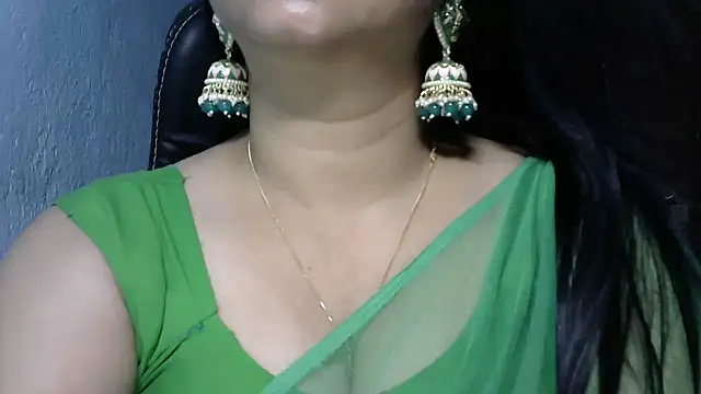 Snapshot of YourModhu chatting on 05.12.26 YourModhu online show from 05.12.26