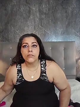 Snapshot of SexxyPamela chatting on 02.06.26 SexxyPamela online show from 02.06.26