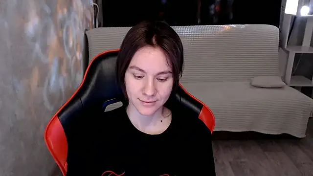 Snapshot of Mila_Jon chatting on 12.01.25 Mila Jon online show from 12.01.25