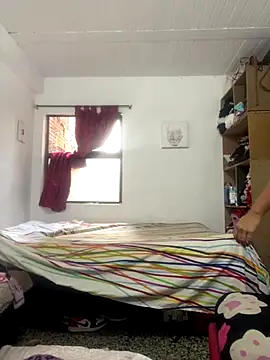 AlondraDiossa03 online show from 12.22.25