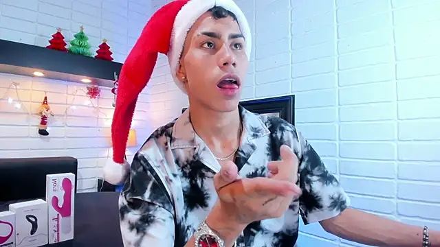 Snapshot of AlanNaughty chatting on 12.06.24 AlanNaughty online show from 12.06.24