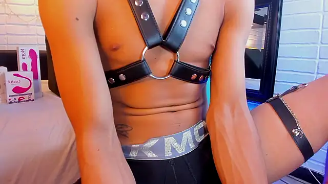 Snapshot of AlanNaughty chatting on 12.07.24 AlanNaughty online show from 12.07.24