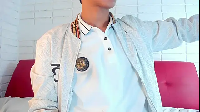 Snapshot of AlanNaughty chatting on 12.29.24 AlanNaughty online show from 12.29.24