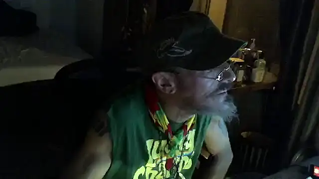 Snapshot of mycock2474u chatting on 10.16.25 mycock2474u online show from 10.16.25