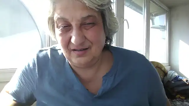 Snapshot of ExquisiteMature chatting on 04.05.26 ExquisiteMature online show from 04.05.26