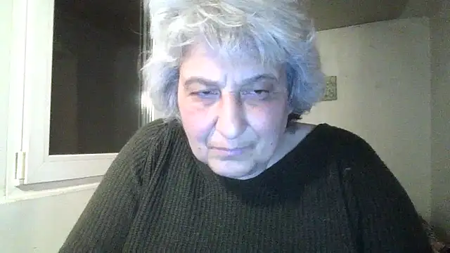 Snapshot of ExquisiteMature chatting on 04.05.26 ExquisiteMature online show from 04.05.26