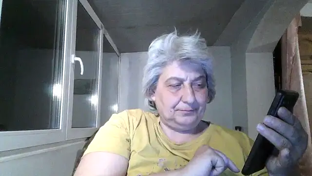 Snapshot of ExquisiteMature chatting on 04.08.26 ExquisiteMature online show from 04.08.26