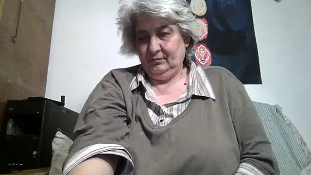 Snapshot of ExquisiteMature chatting on 04.16.26 ExquisiteMature online show from 04.16.26
