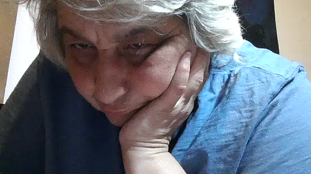 Snapshot of ExquisiteMature chatting on 04.18.26 ExquisiteMature online show from 04.18.26
