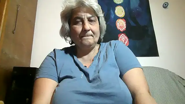 Snapshot of ExquisiteMature chatting on 04.19.26 ExquisiteMature online show from 04.19.26