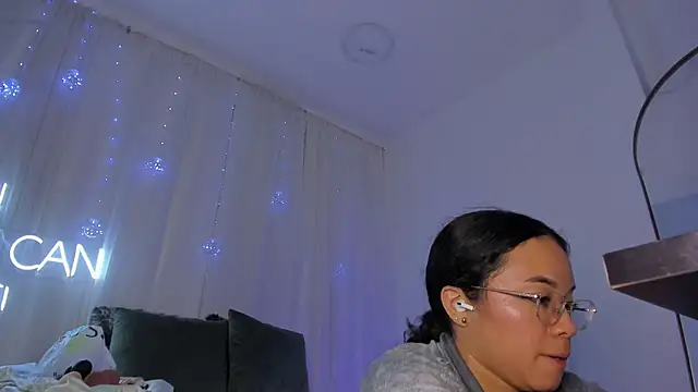 Snapshot of carolgaita chatting on 02.09.25 carolgaita online show from 02.09.25