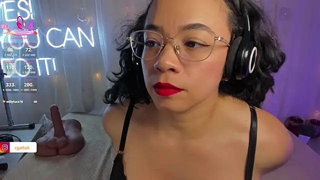 Snapshot of carolgaita chatting on 03.12.25 carolgaita online show from 03.12.25