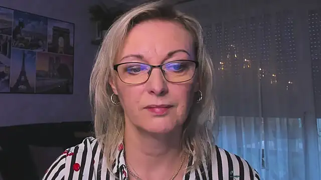vanessa chat online show from 12.17.24