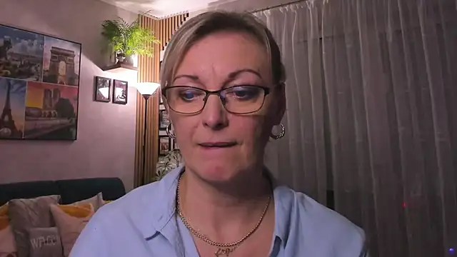 vanessa chat online show from 02.23.25