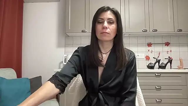 HotyWinter online show from 11.10.25