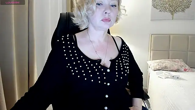 Colette  1977 online show from 04.23.26