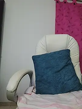 Snapshot of lissglow chatting on 01.08.26 lissglow online show from 01.08.26