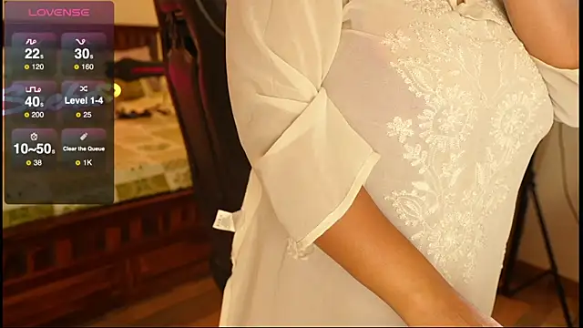 sneha hussy online show from 11.22.25