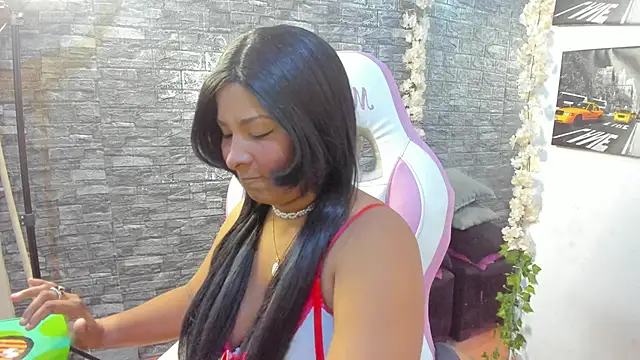 paola ih online show from 05.08.26