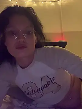 Snapshot of denisestar10 chatting on 01.08.25 denisestar10 online show from 01.08.25