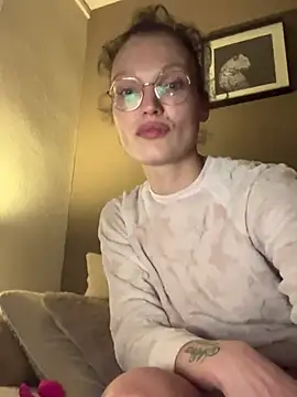 Snapshot of denisestar10 chatting on 01.16.25 denisestar10 online show from 01.16.25