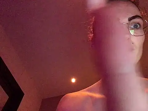 Snapshot of denisestar10 chatting on 01.22.25 denisestar10 online show from 01.22.25