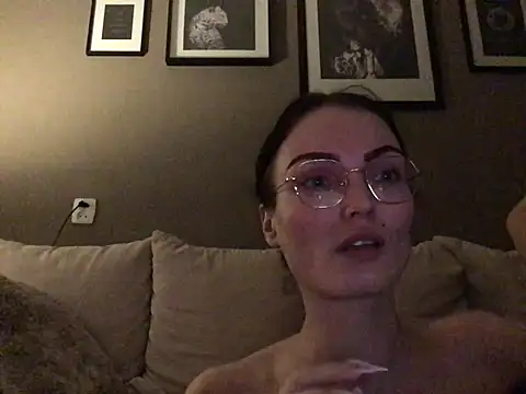 Snapshot of denisestar10 chatting on 01.23.25 denisestar10 online show from 01.23.25