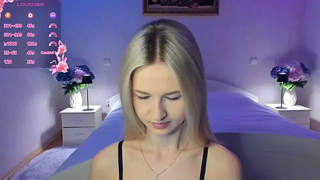 Snapshot of AnnaCarrera chatting on 02.18.26 AnnaCarrera online show from 02.18.26