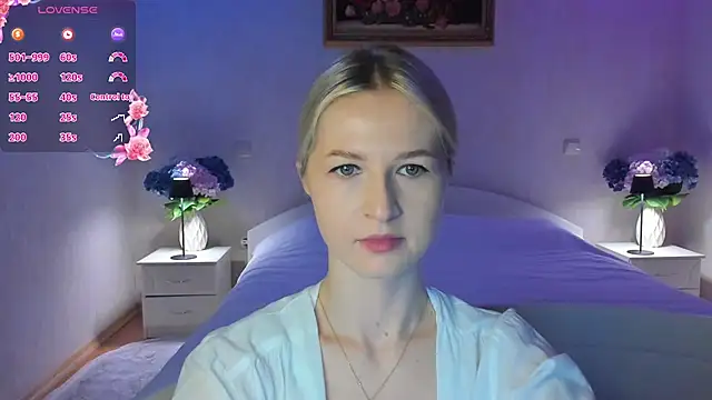 Snapshot of AnnaCarrera chatting on 02.21.26 AnnaCarrera online show from 02.21.26