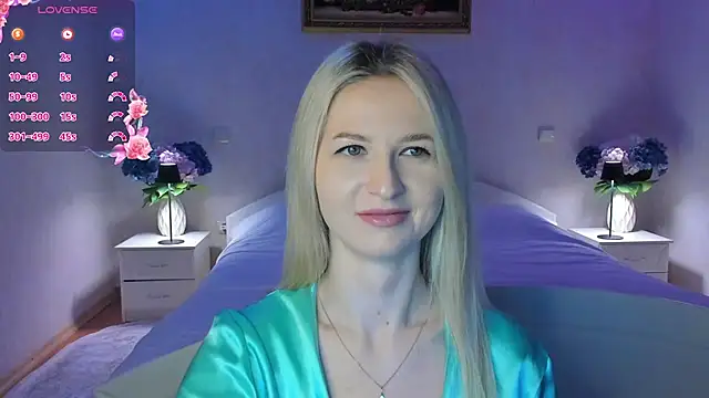 Snapshot of AnnaCarrera chatting on 02.22.26 AnnaCarrera online show from 02.22.26