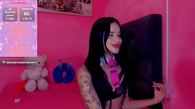 Snapshot of secretgreisy_ chatting on 02.28.25 secretgreisy online show from 02.28.25