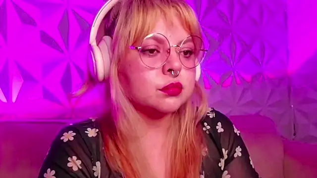 Satyn doll online show from 10.04.25