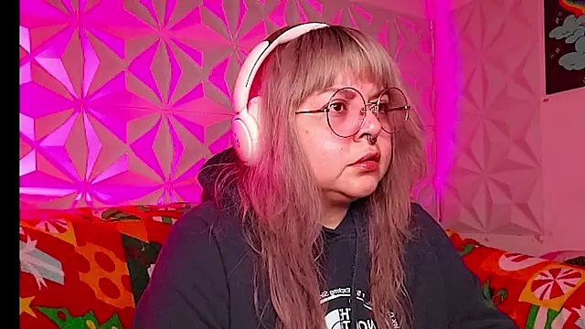 Satyn doll online show from 12.21.25