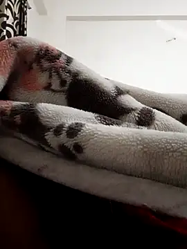 Snapshot of indianguy21 chatting on 12.20.24 indianguy21 online show from 12.20.24