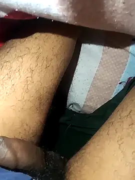 Snapshot of indianguy21 chatting on 01.18.25 indianguy21 online show from 01.18.25