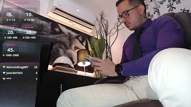 Snapshot of randyluke chatting on 12.15.24 randyluke online show from 12.15.24