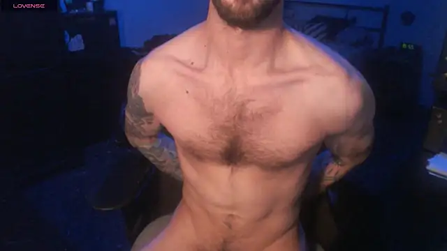 SexxxyLouis online show from 11.03.25