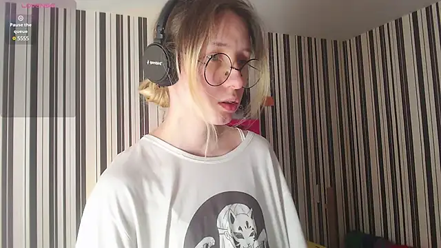  Hanna Moon  online show from 01.05.25