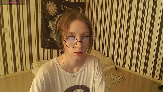  Hanna Moon  online show from 10.01.25