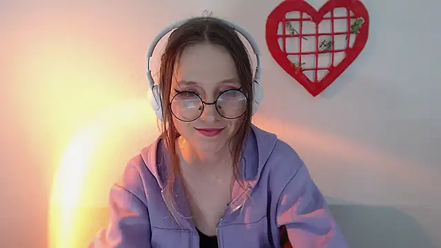 Snapshot of _Hanna_Moon_ chatting on 05.29.26 Hanna Moon online show from 05.29.26
