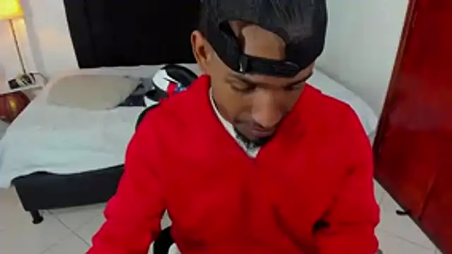 Snapshot of anhtony_wayans chatting on 10.28.25 anhtony wayans online show from 10.28.25